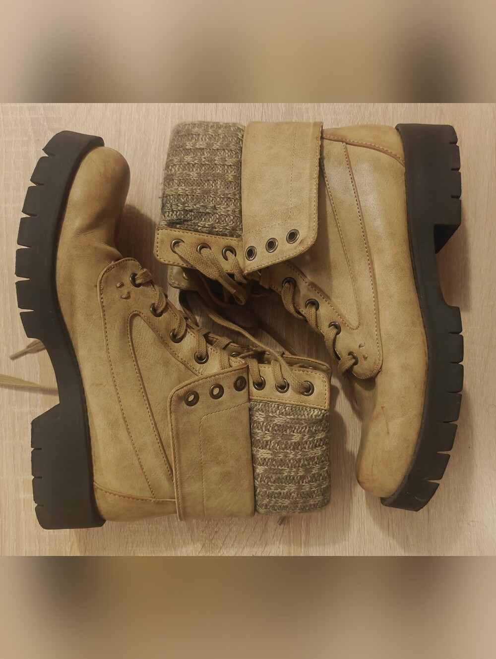 MIA Nicolas Tan Leather Combat Boots Knit Cuff Lace Up Women’s 9M